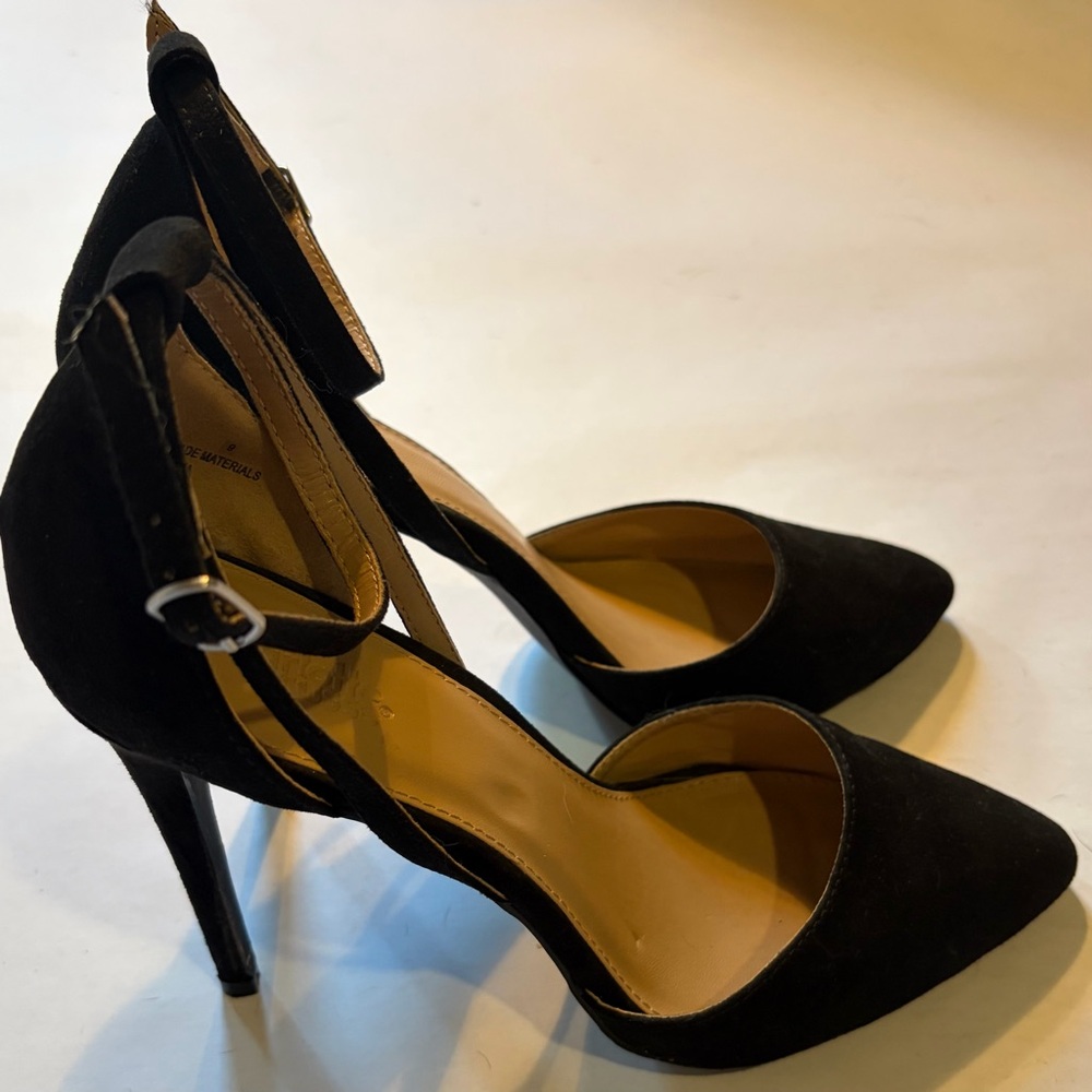 Charlotte Russe Angela Black Strappy 4.5” Heels Closed Pointed Toe Stiletto Sz 9